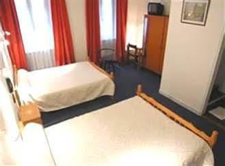 Henri Iv Hotel
