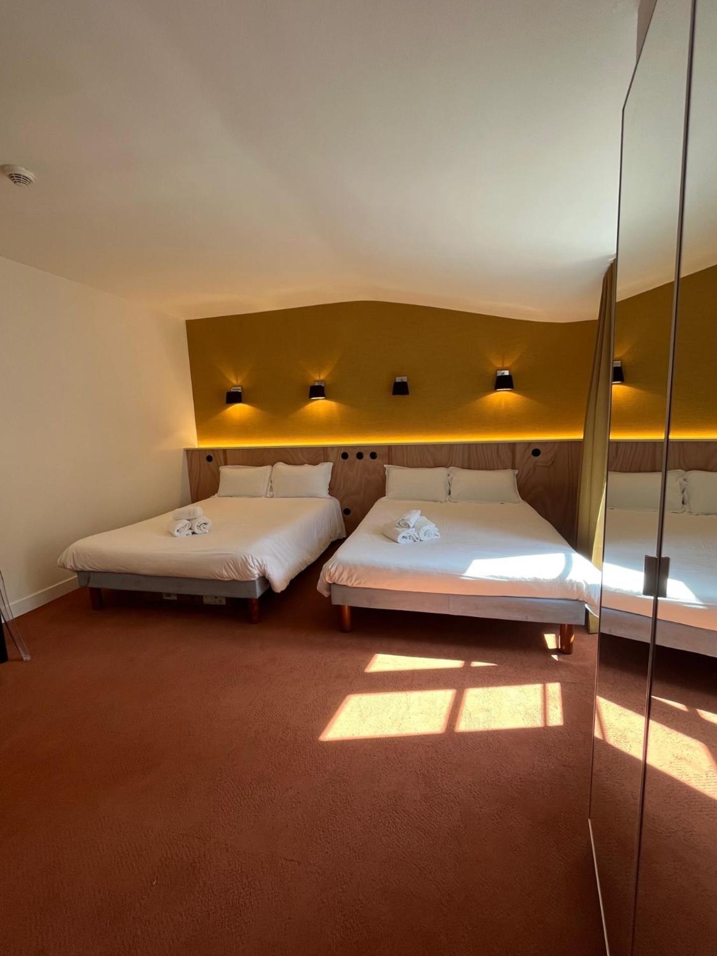 Hotel Henri Iv 2*